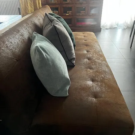 17 * Milaan