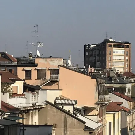 17 Apartment