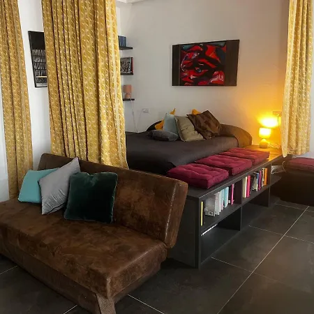 17 Apartment